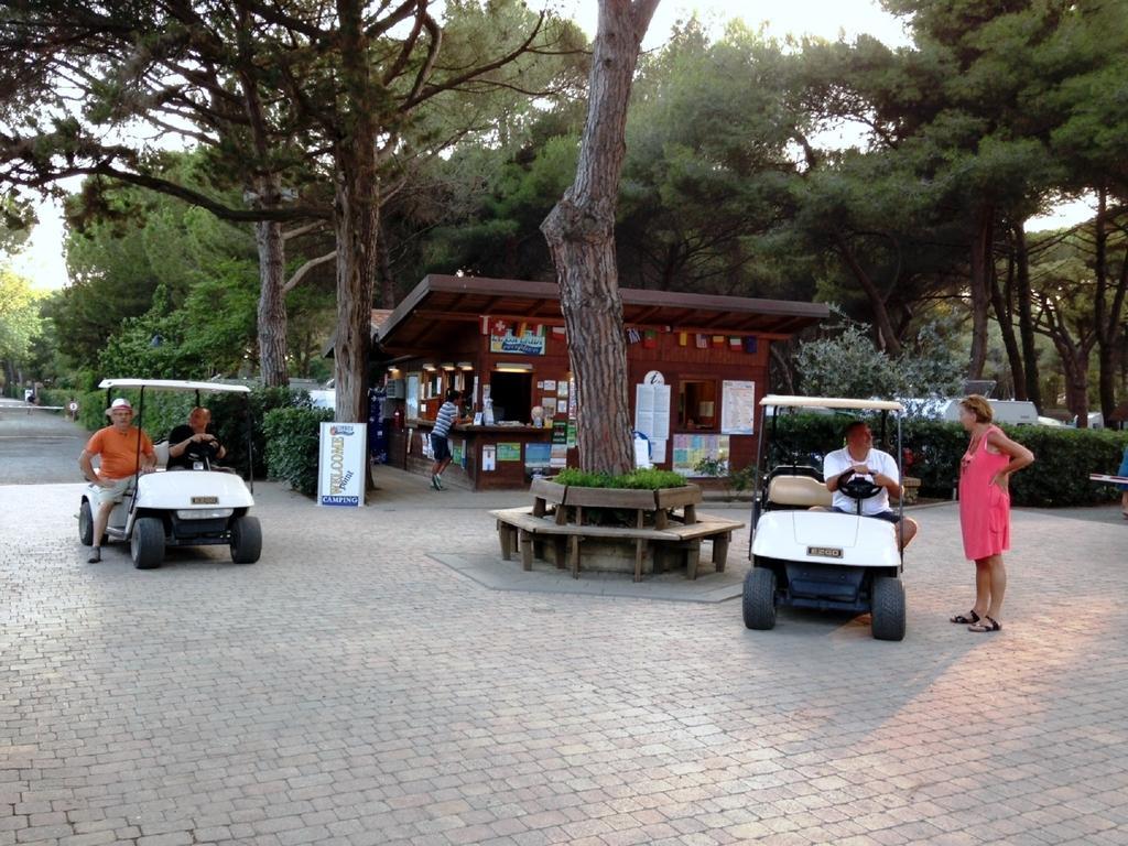 Camping Village Le Esperidi Marina Di Bibbona Extérieur photo