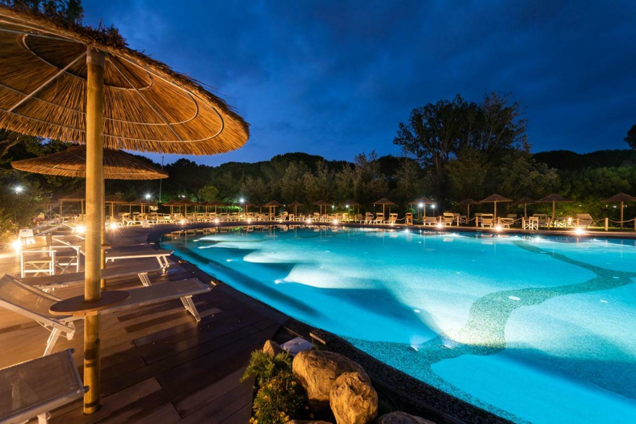Camping Village Le Esperidi Marina Di Bibbona Extérieur photo