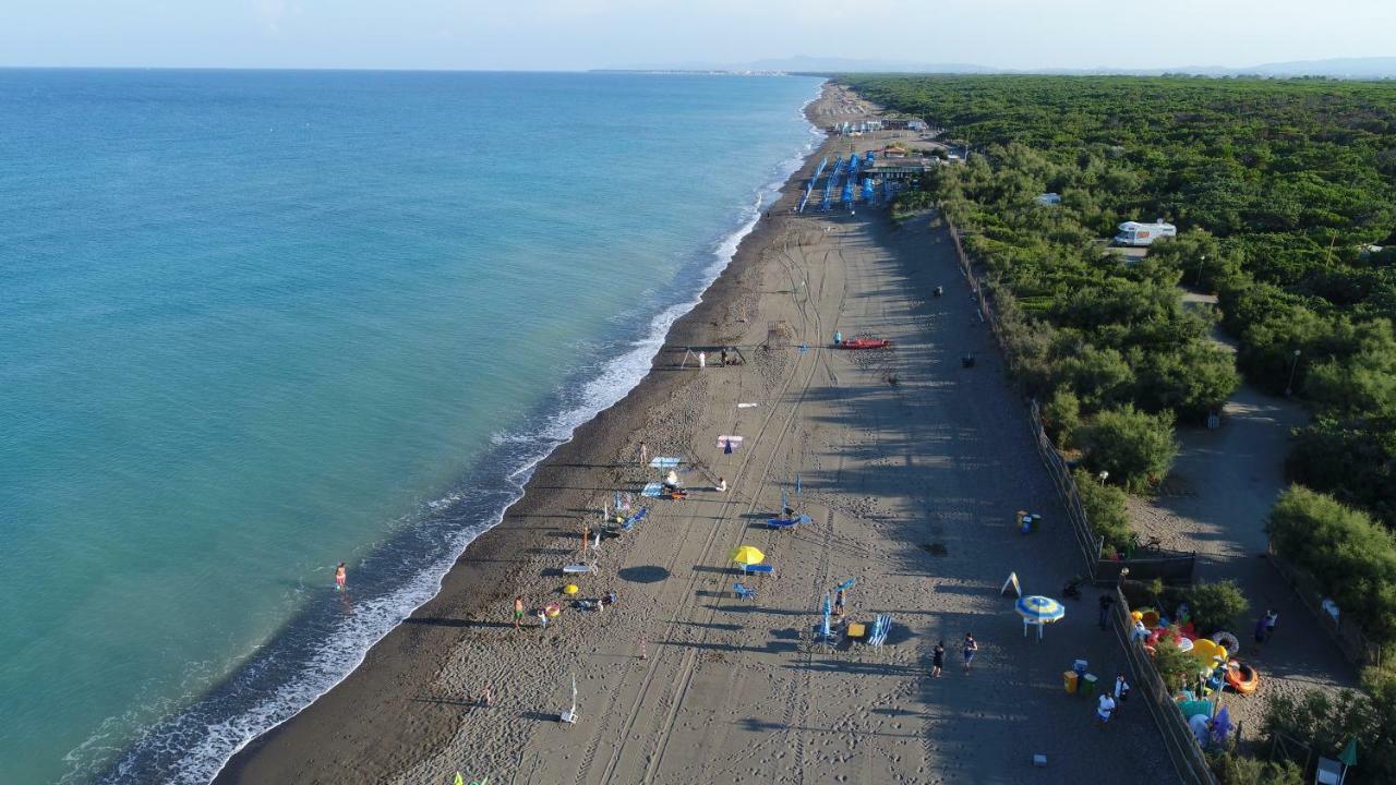 Camping Village Le Esperidi Marina Di Bibbona Extérieur photo